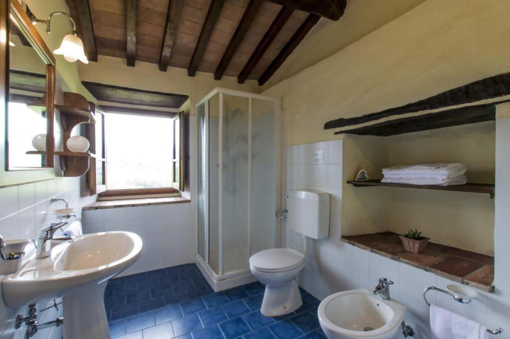 Agriturismo Podere La Casaccia بوبّي المظهر الخارجي الصورة
