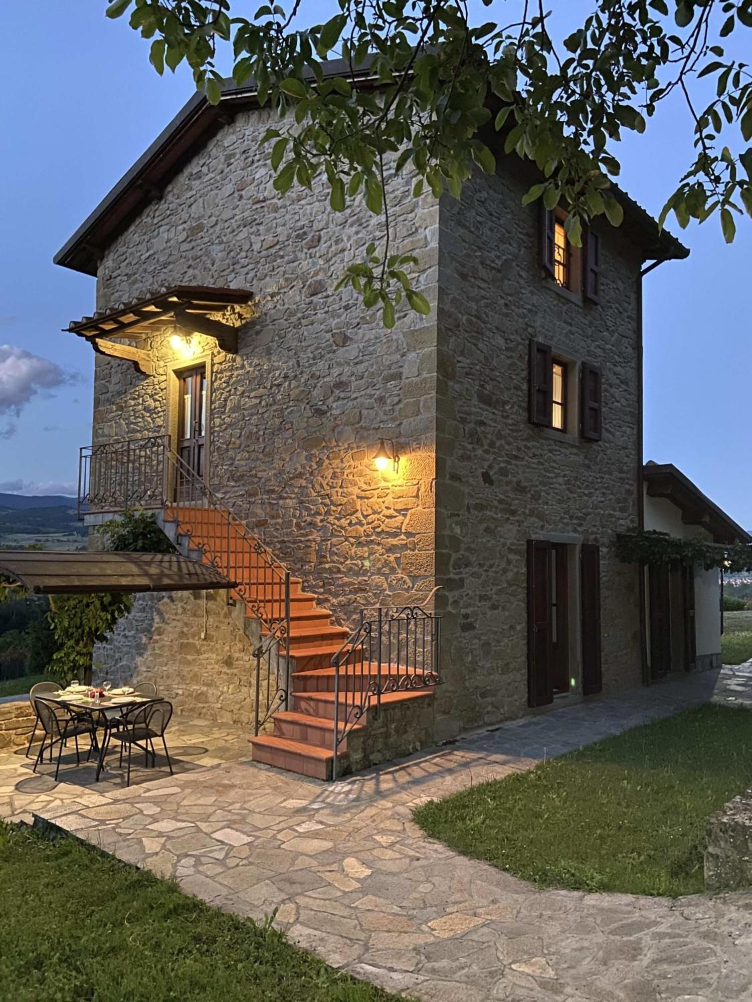 Agriturismo Podere La Casaccia بوبّي المظهر الخارجي الصورة